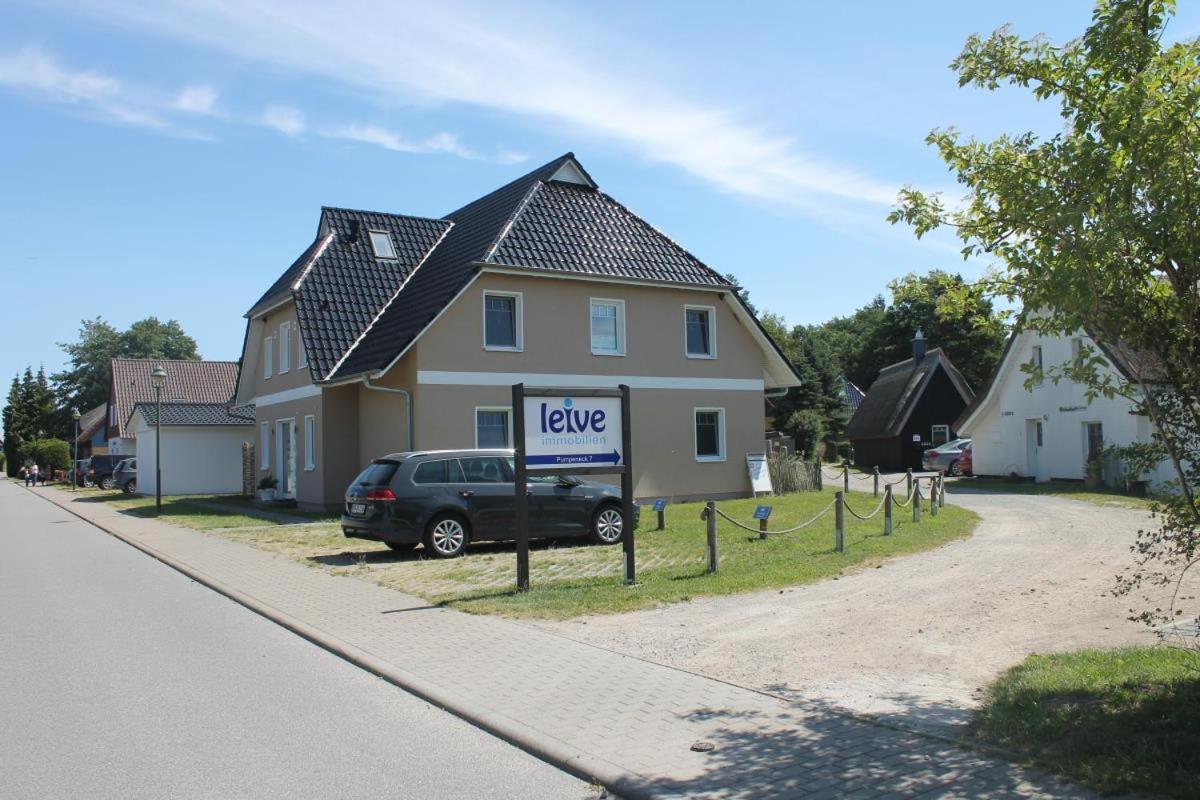 Ferienwohnung Blue In Born Buitenkant foto